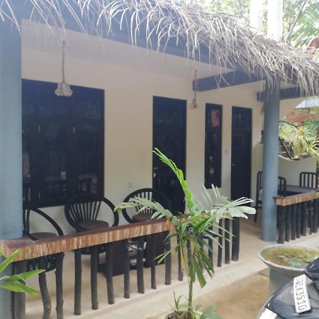 Sea Breeze Garden Hotel Tangalle Exterior photo