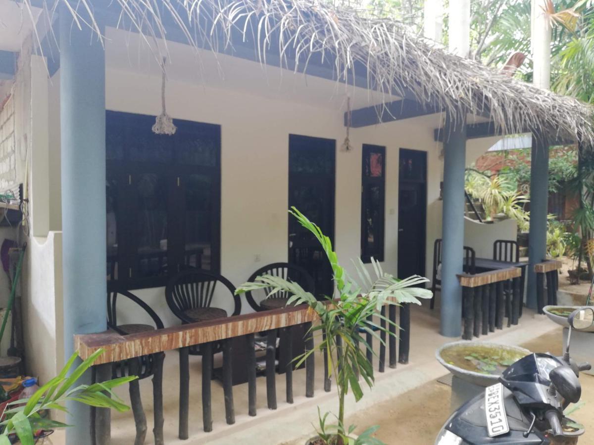Sea Breeze Garden Hotel Tangalle Exterior photo