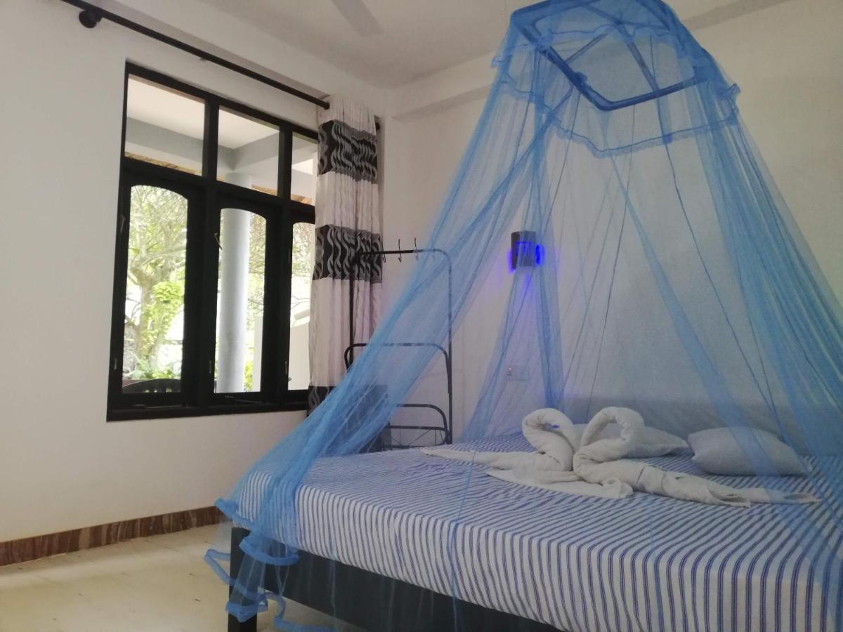 Sea Breeze Garden Hotel Tangalle Exterior photo